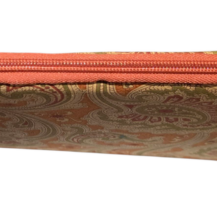 Large Pouch with zipper closer