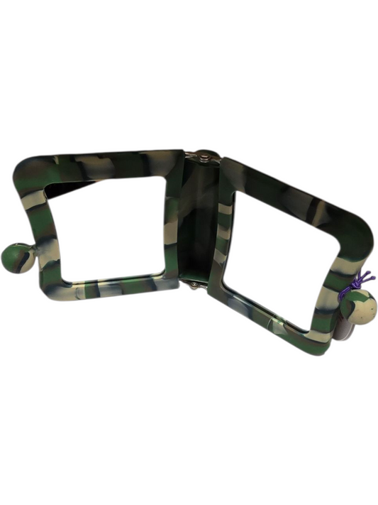 Compact Travel Makeup Mirror: Your Reliable Beauty Companion