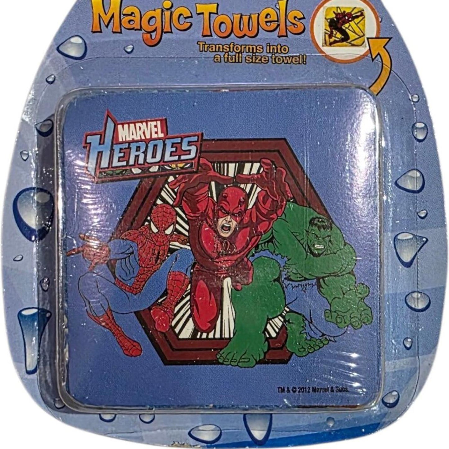 Marvel Heroes Magic Towel - Expands to Full Size Towel